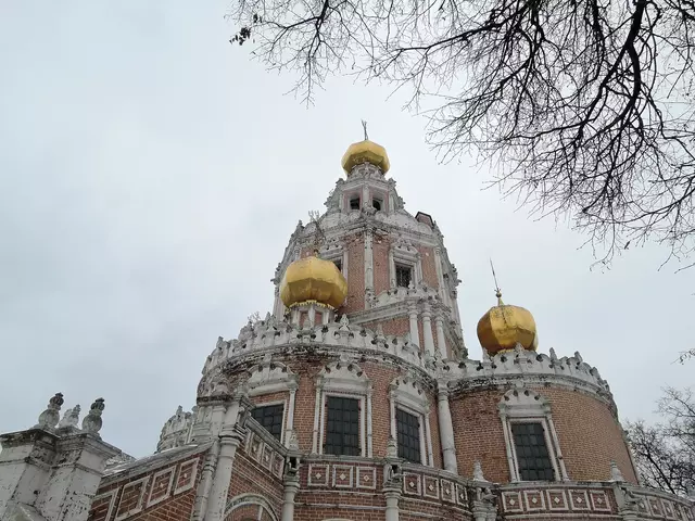 Храм Покрова Пресвятой Богородицы в Филях