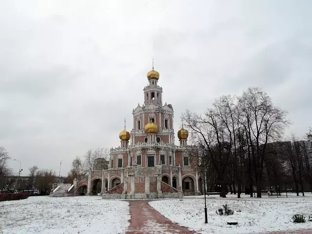 Храм Покрова Пресвятой Богородицы в Филях